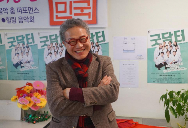 “67세에 연극배우로 데뷔, 지금은 시니어 모델 준비 중···본업은 여행기획자”