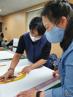 김정숙배미경.jpg