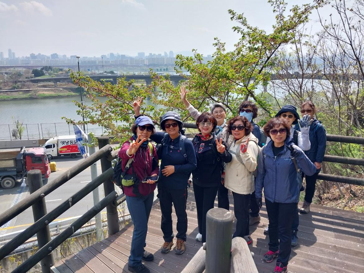 20230407_응봉산5.jpg