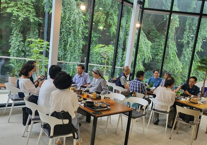 숲19_7월+2.jpg