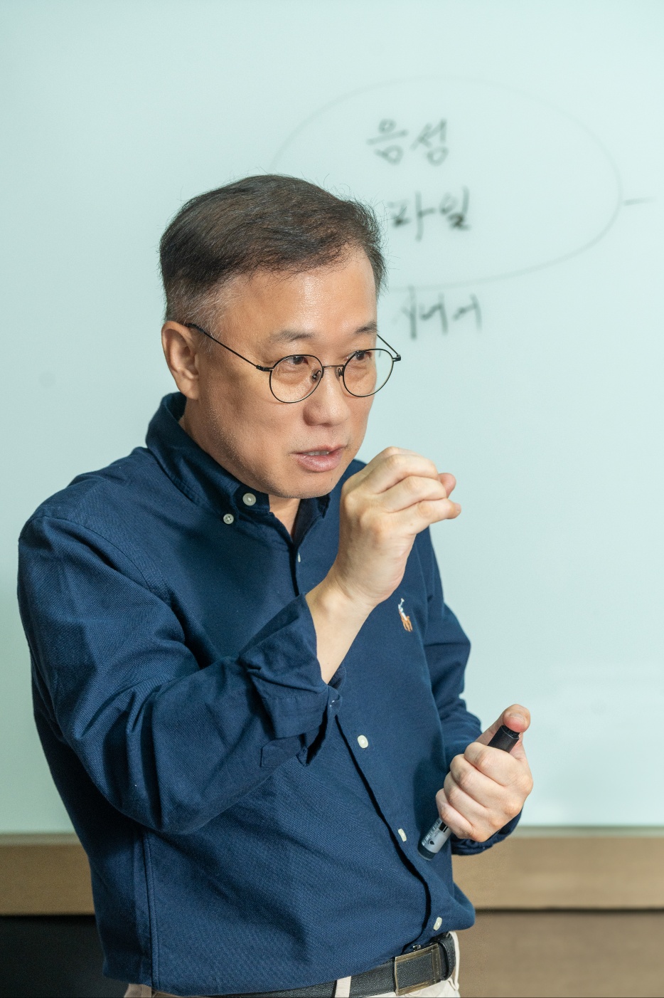 영상인터뷰중.jpg