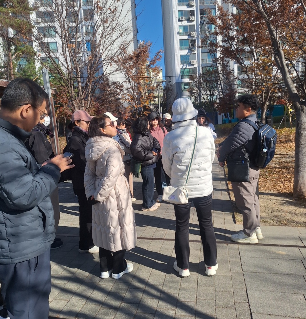 KakaoTalk_20251121_135115462_04.jpg